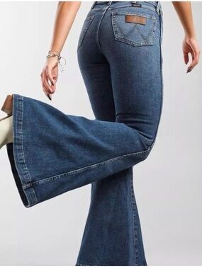Wrangler Jeans Womens 27 Retro High RiseFlare Bell Bottoms Cowgirl Indie Boho